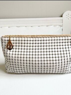 WHITING & DAVIS WHITE LARGE MESH METAL FABRIC INTERIOR ZIPPER